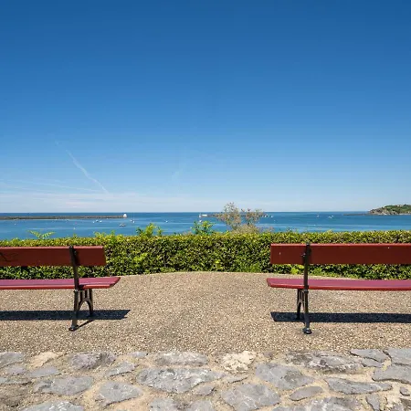 Passage De L'escalier By Interhome Ciboure